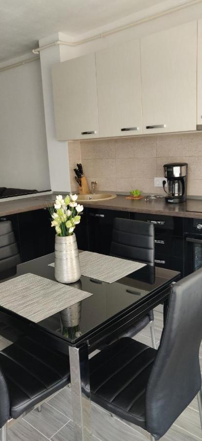 Avangarden Apartment Brasov Ngoại thất bức ảnh