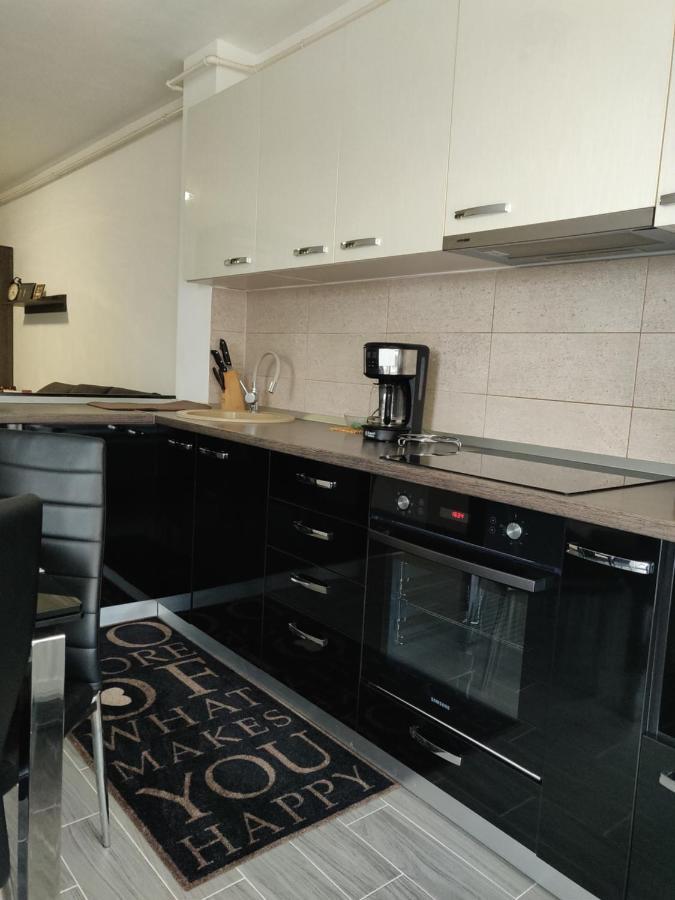 Avangarden Apartment Brasov Ngoại thất bức ảnh