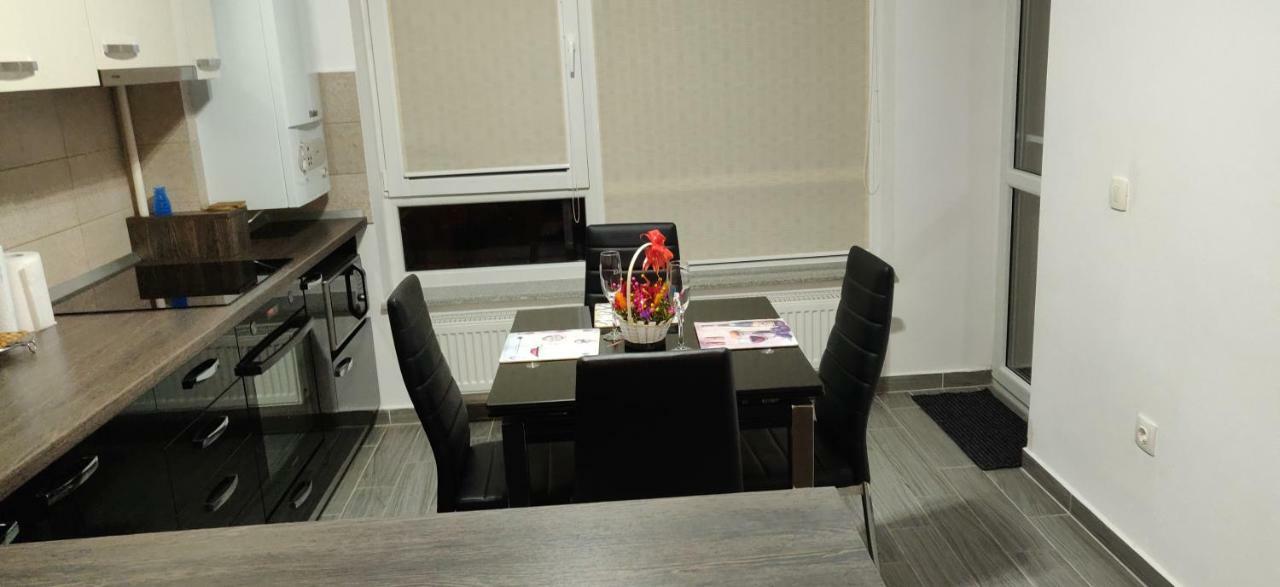 Avangarden Apartment Brasov Ngoại thất bức ảnh